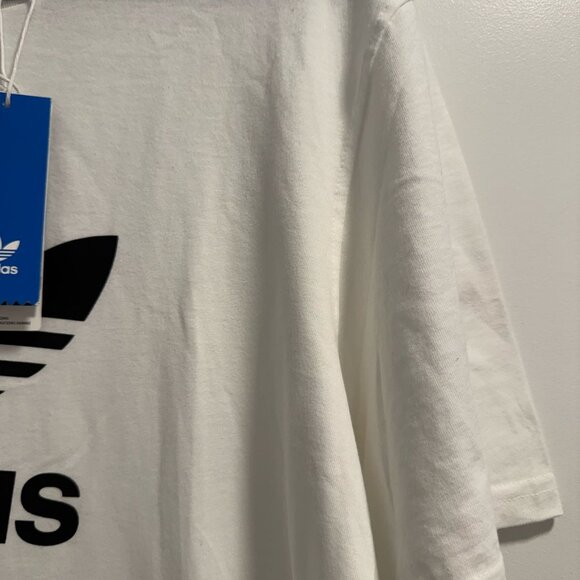 Adidas White Men’s T-Shirt with Logo — Size XXL | NWT (Never Worn) - Picture 3 of 6